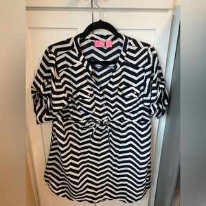 Zig zag maternity blouse